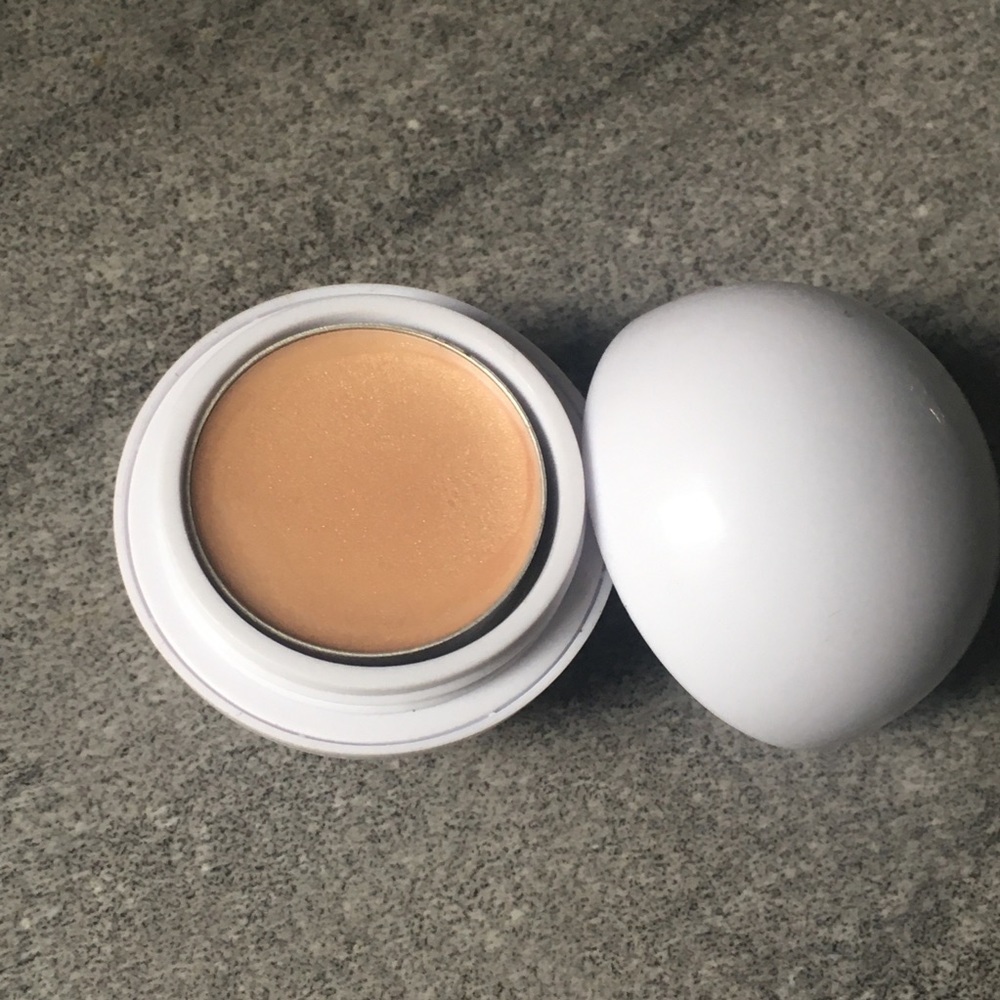 Estée Lauder Limited Edition Courrèges highlighter